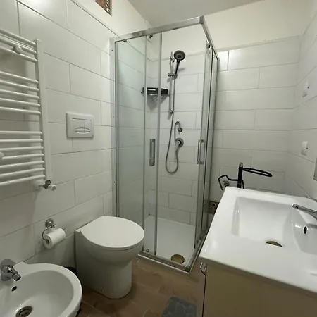 Apartment 5 Terre - Stazione Centrale Mare