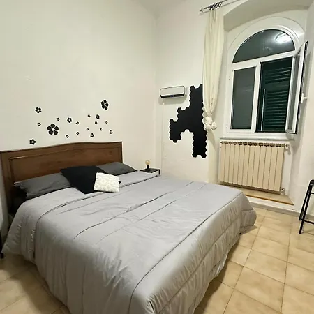 Apartment 5 Terre - Stazione Centrale Mare